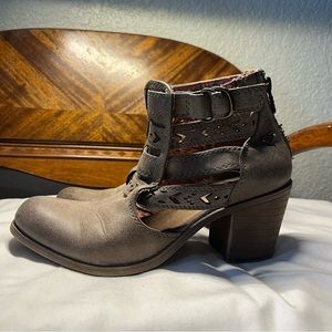 Roxy Brown Heeled Ankle Boots